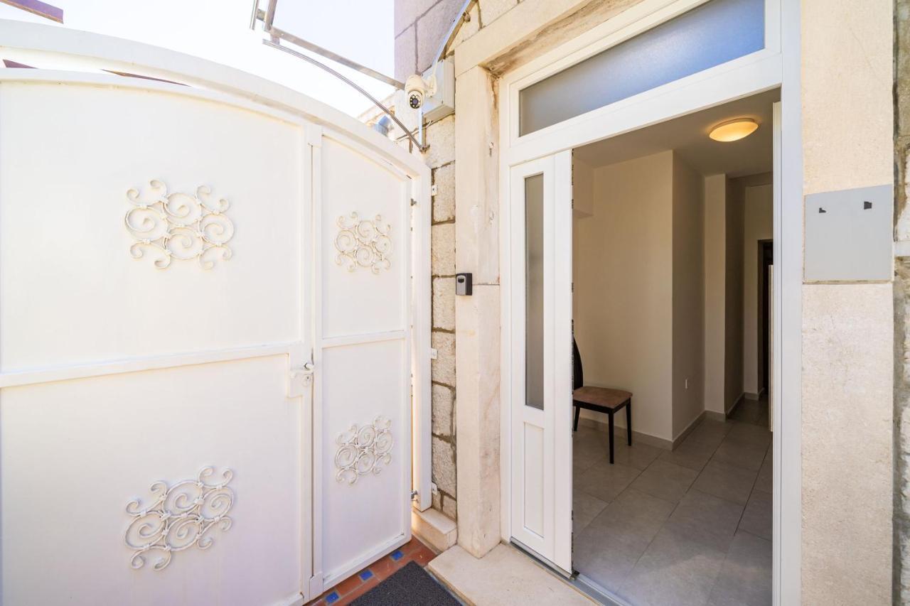 Rooms Nina Dubrovnik Exterior photo